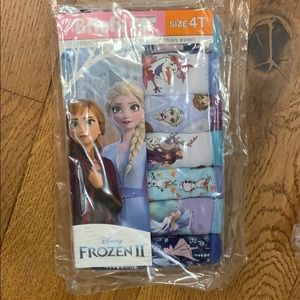 Girls Size 4T FROZEN 2 Underwear